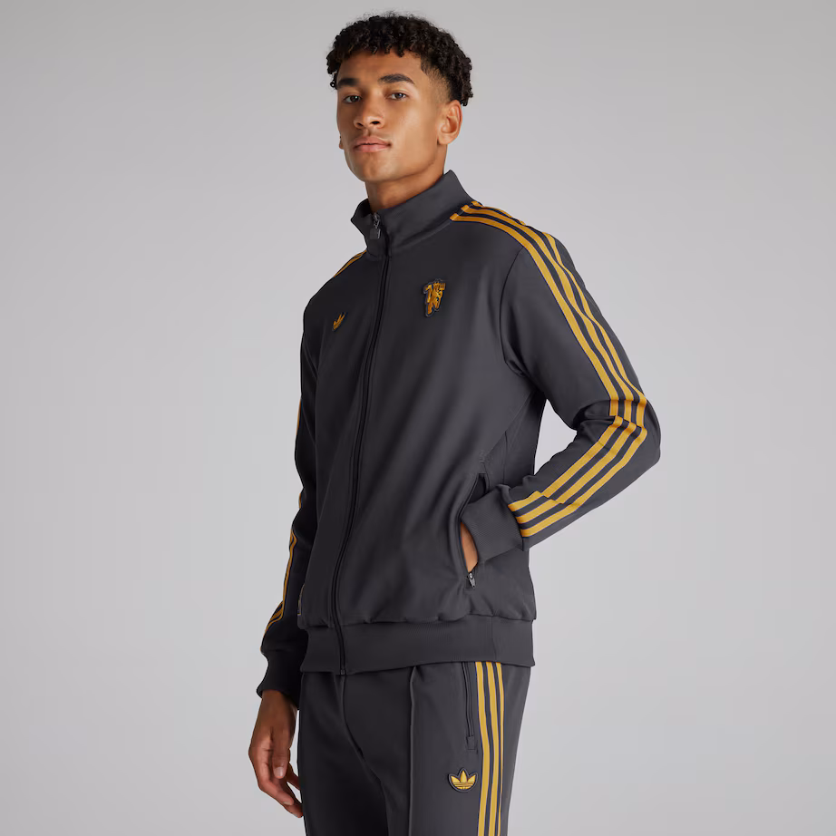 Manchester United Terrace Icons Track Top Depan